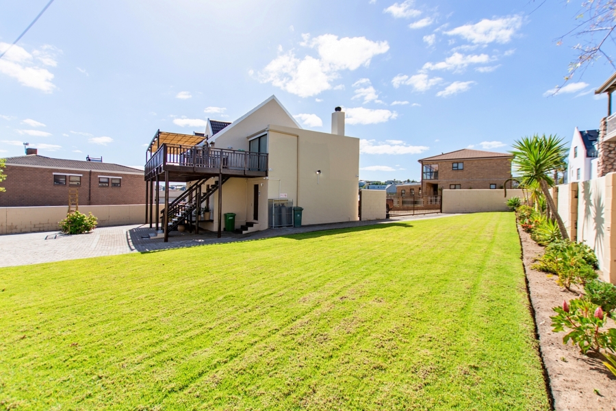 3 Bedroom Property for Sale in Myburgh Park Western Cape